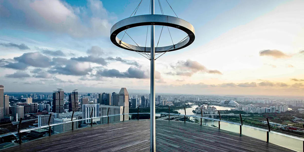 https://toduk.blob.core.windows.net/hotelimage/package/slider/singapore observation deck212025.webp